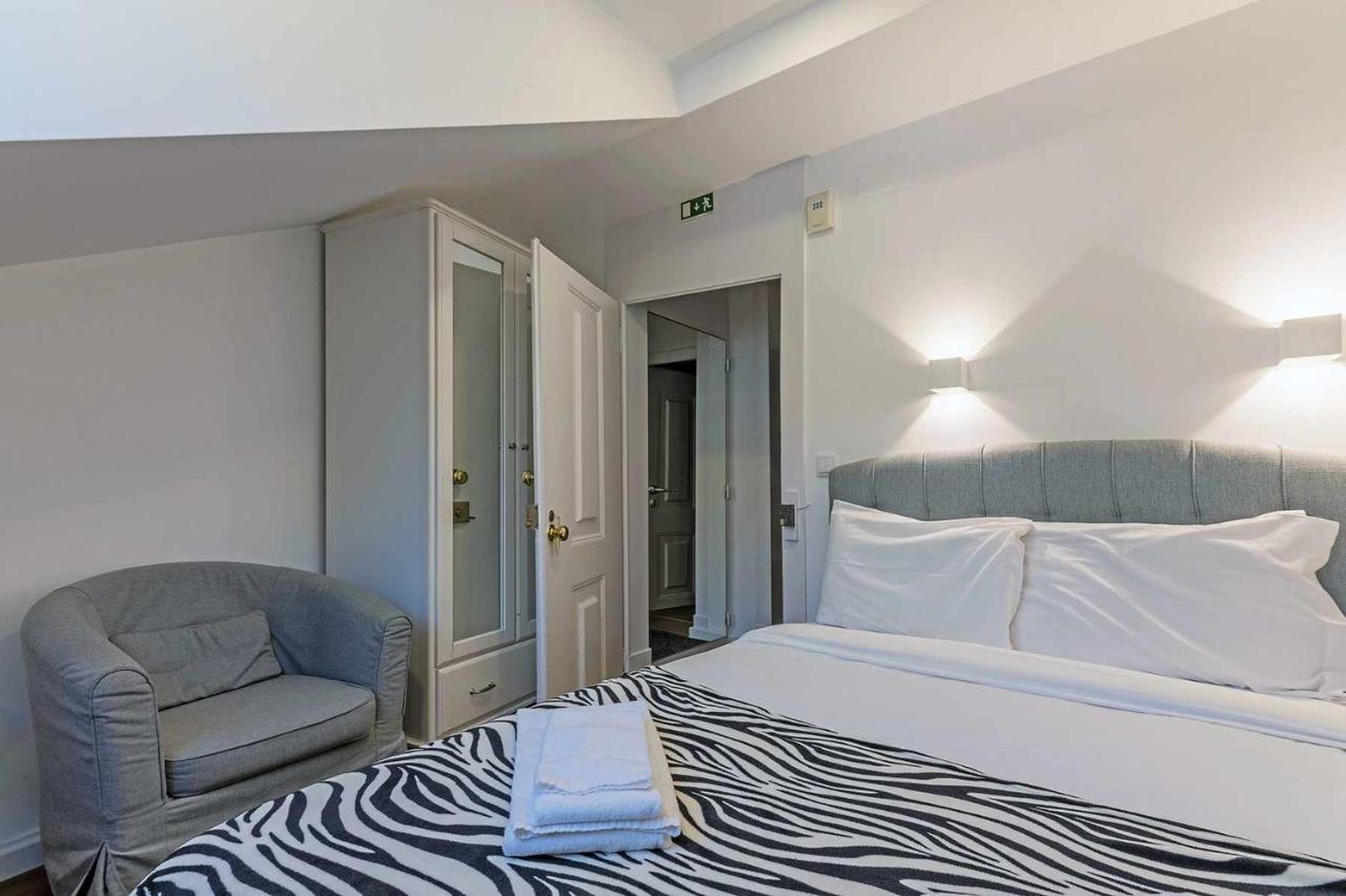 Bairro Alto Palace Special For Groups Up To 24 Guests Lissabon Buitenkant foto